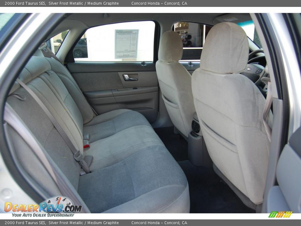 2000 Ford Taurus SES Silver Frost Metallic / Medium Graphite Photo #15