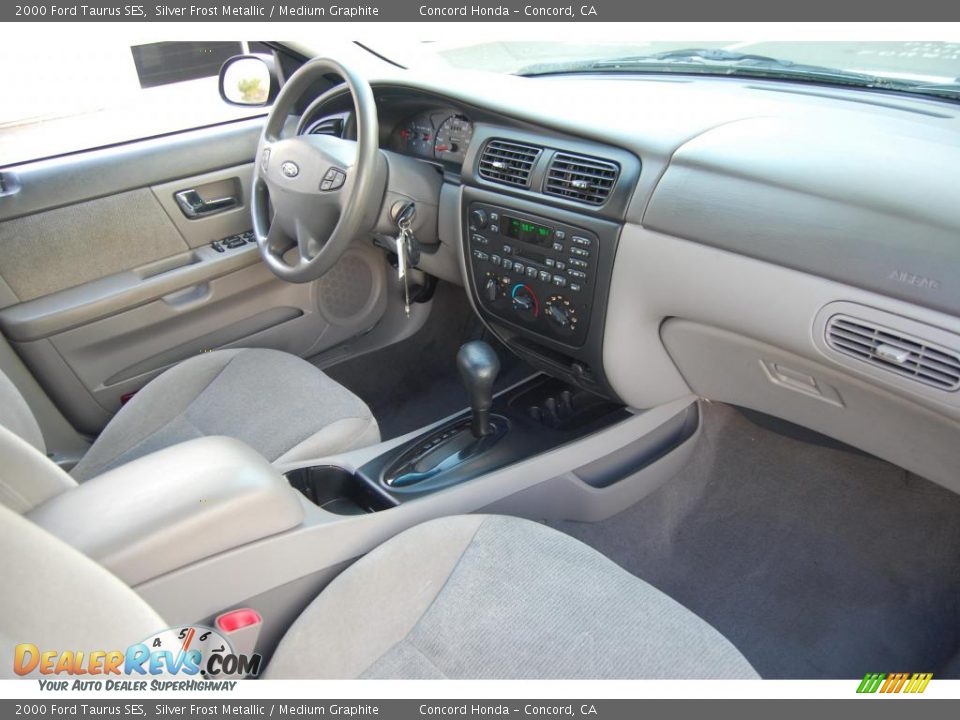2000 Ford Taurus SES Silver Frost Metallic / Medium Graphite Photo #22