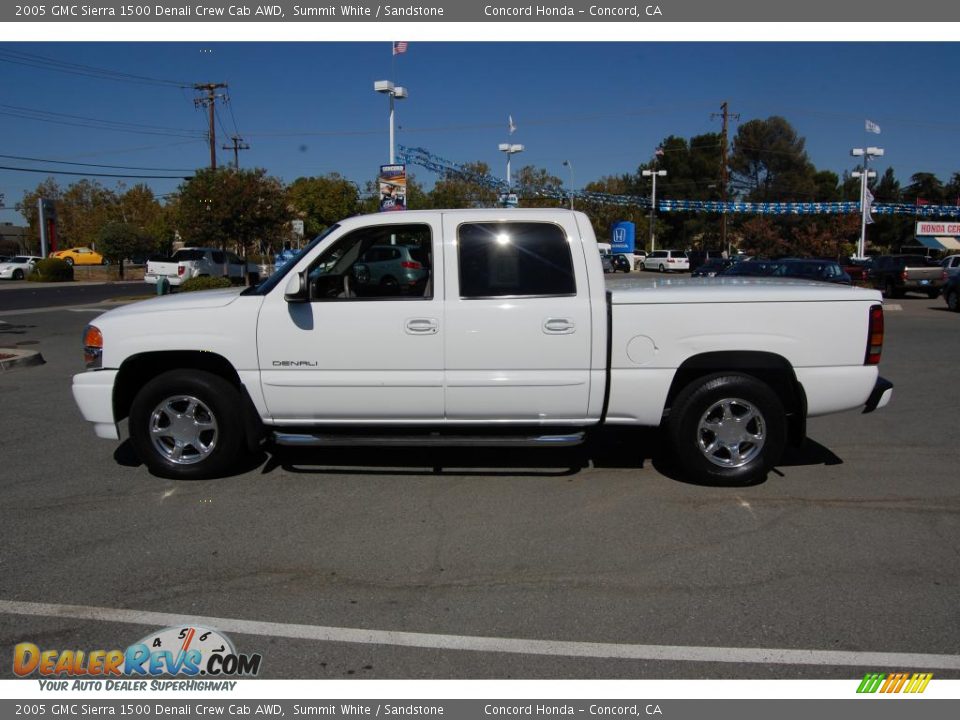 2005 GMC Sierra 1500 Denali Crew Cab AWD Summit White / Sandstone Photo #6