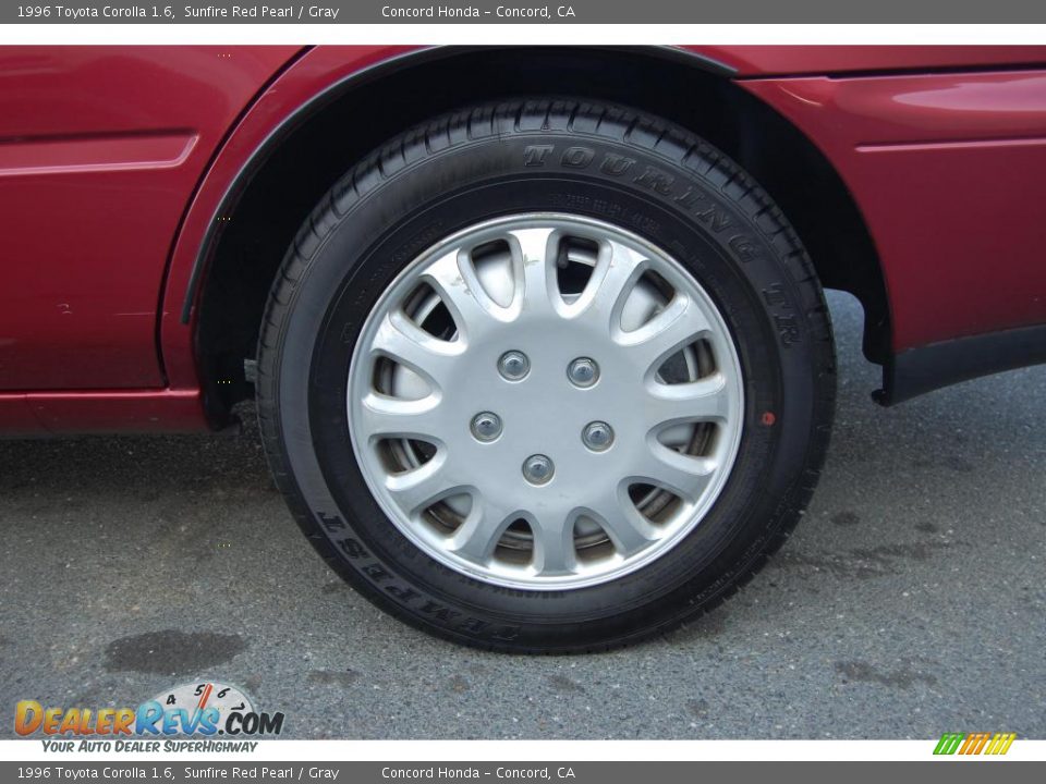 1996 Toyota Corolla 1.6 Sunfire Red Pearl / Gray Photo #25