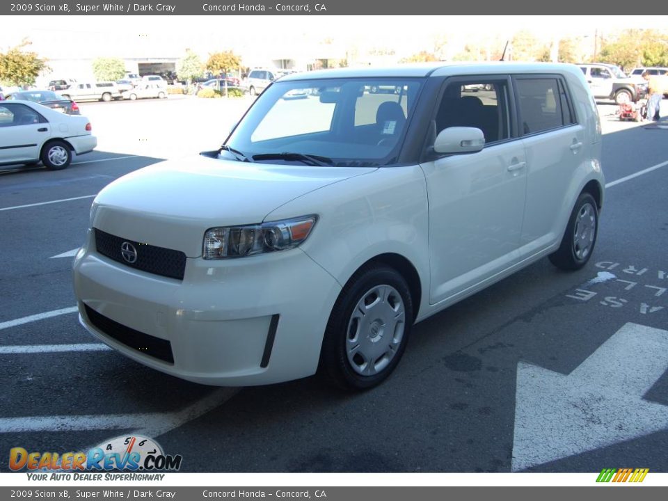 2009 Scion xB Super White / Dark Gray Photo #7