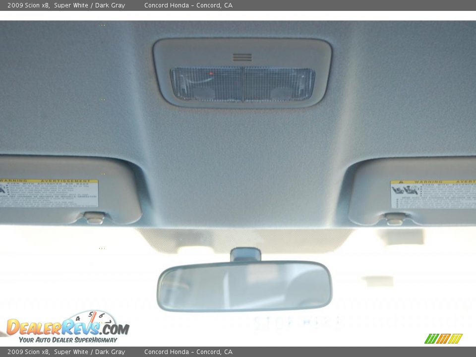 2009 Scion xB Super White / Dark Gray Photo #14
