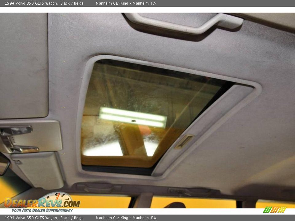 1994 Volvo 850 GLTS Wagon Black / Beige Photo #20