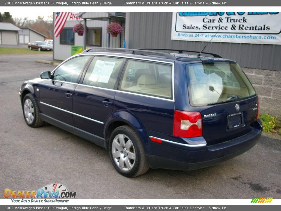 2001 Volkswagen Passat GLX Wagon Indigo Blue Pearl / Beige Photo #9