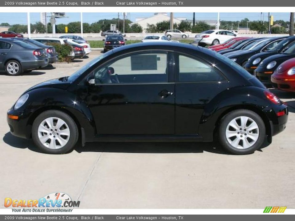2009 Volkswagen New Beetle 2.5 Coupe Black / Black Photo #2