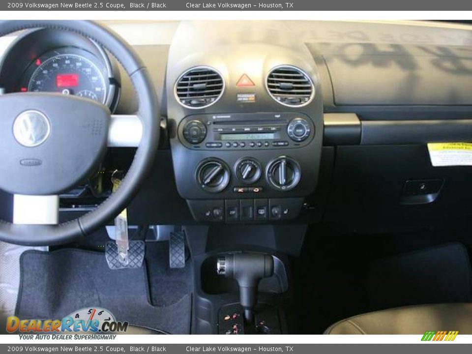 2009 Volkswagen New Beetle 2.5 Coupe Black / Black Photo #5