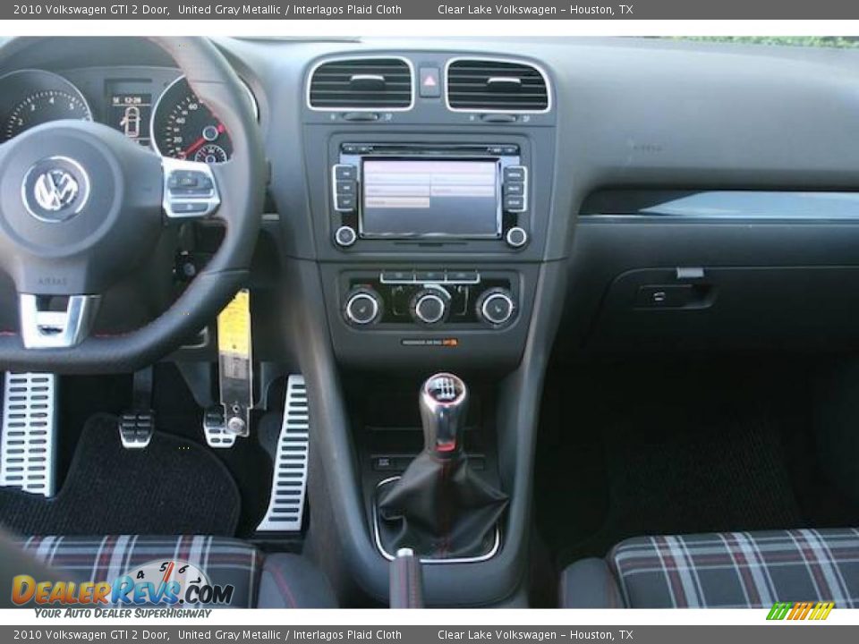 2010 Volkswagen GTI 2 Door United Gray Metallic / Interlagos Plaid Cloth Photo #5
