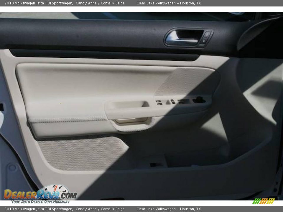 2010 Volkswagen Jetta TDI SportWagen Candy White / Cornsilk Beige Photo #11