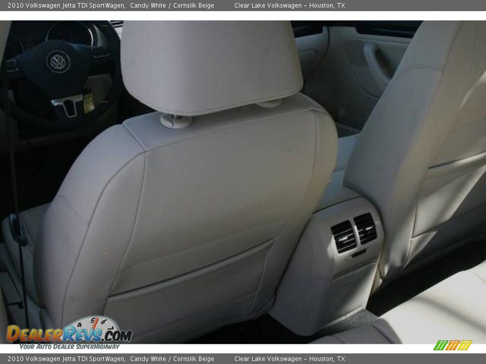 2010 Volkswagen Jetta TDI SportWagen Candy White / Cornsilk Beige Photo #12
