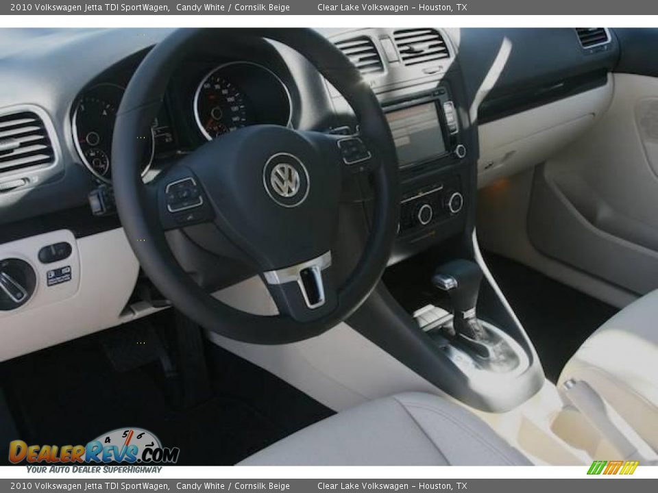 2010 Volkswagen Jetta TDI SportWagen Candy White / Cornsilk Beige Photo #18