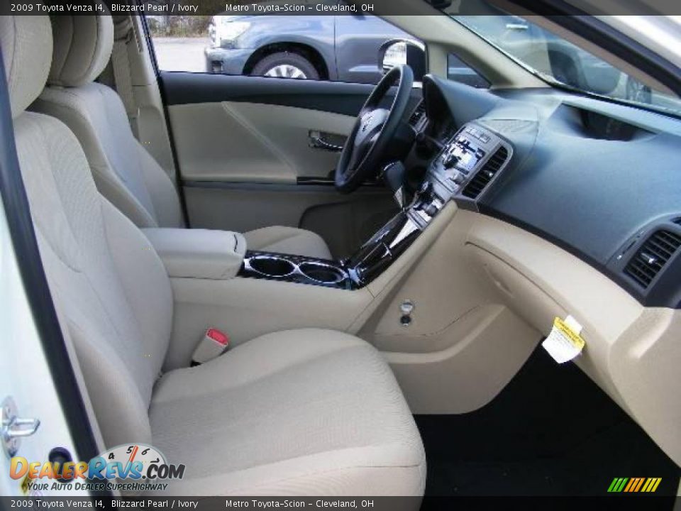 2009 Toyota Venza I4 Blizzard Pearl / Ivory Photo #13