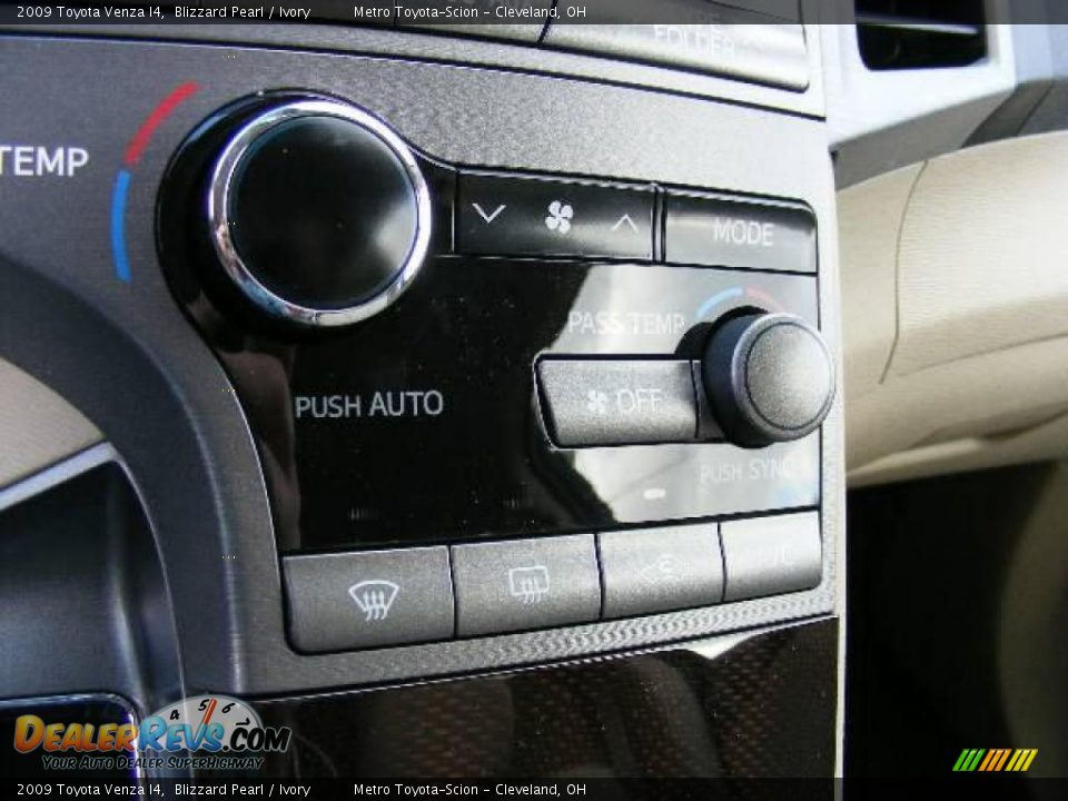 2009 Toyota Venza I4 Blizzard Pearl / Ivory Photo #21