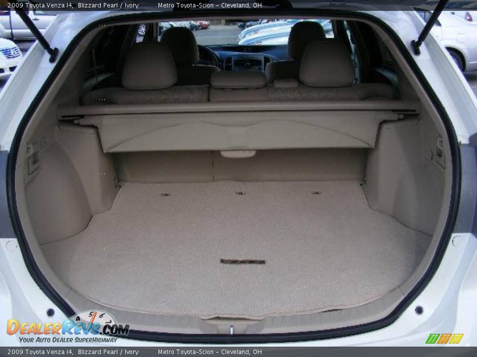 2009 Toyota Venza I4 Blizzard Pearl / Ivory Photo #24
