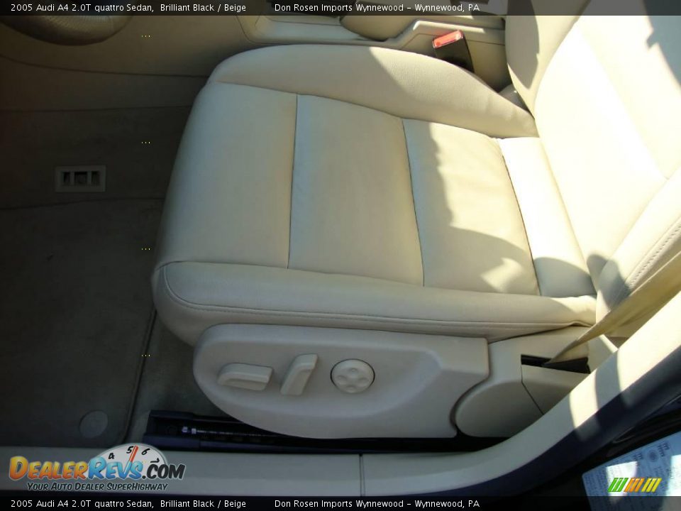 2005 Audi A4 2.0T quattro Sedan Brilliant Black / Beige Photo #15