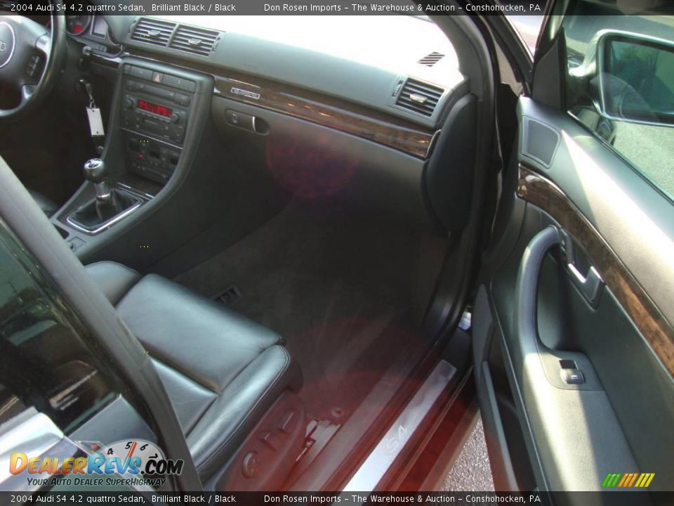 2004 Audi S4 4.2 quattro Sedan Brilliant Black / Black Photo #18