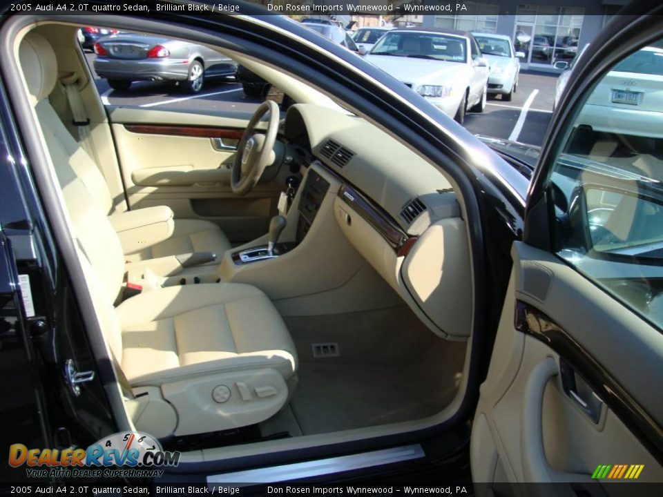 2005 Audi A4 2.0T quattro Sedan Brilliant Black / Beige Photo #20