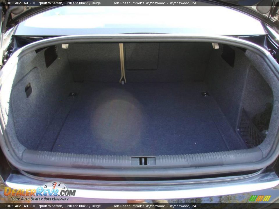 2005 Audi A4 2.0T quattro Sedan Brilliant Black / Beige Photo #24