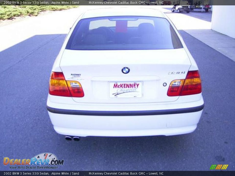 2002 BMW 3 Series 330i Sedan Alpine White / Sand Photo #3