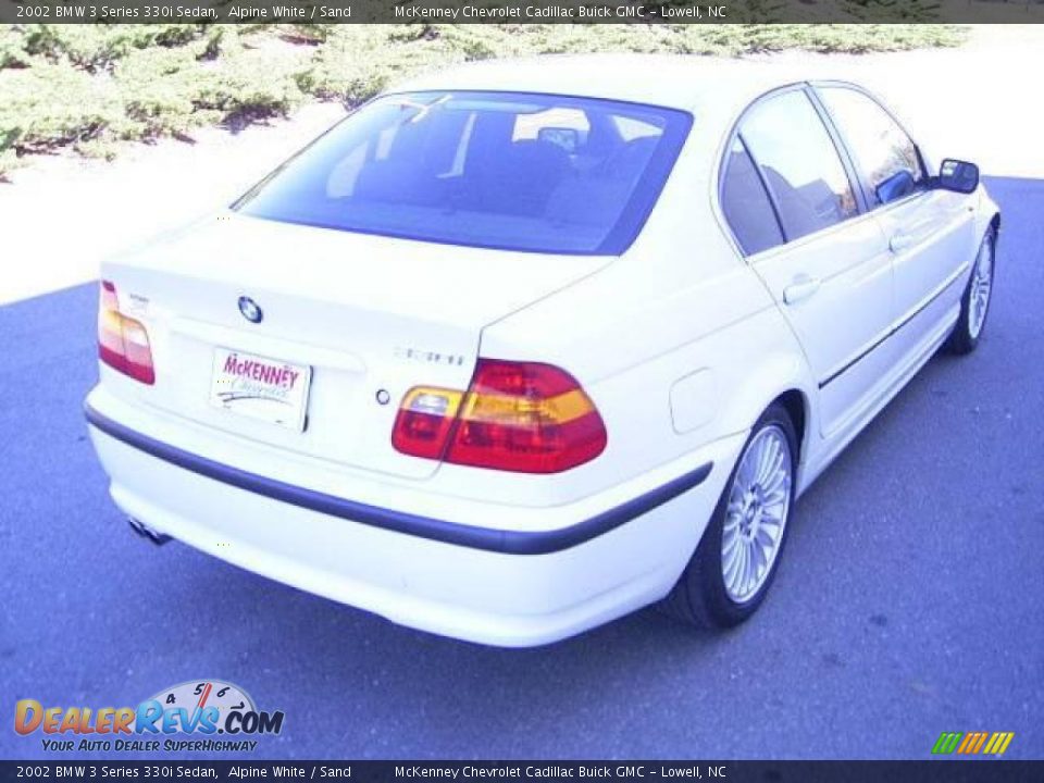 2002 BMW 3 Series 330i Sedan Alpine White / Sand Photo #4