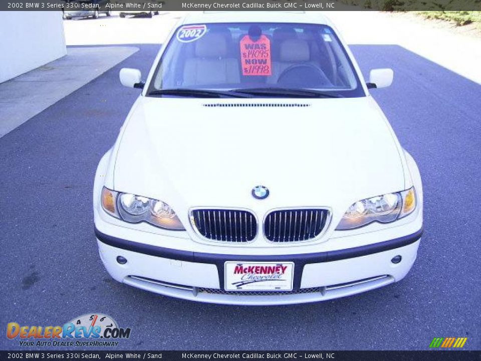 2002 BMW 3 Series 330i Sedan Alpine White / Sand Photo #6