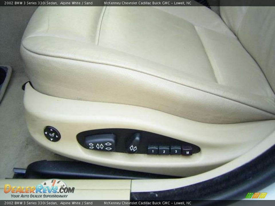 2002 BMW 3 Series 330i Sedan Alpine White / Sand Photo #9
