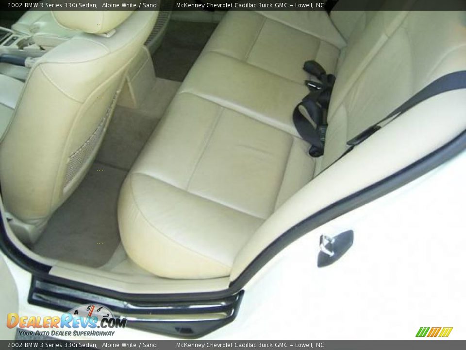 2002 BMW 3 Series 330i Sedan Alpine White / Sand Photo #11
