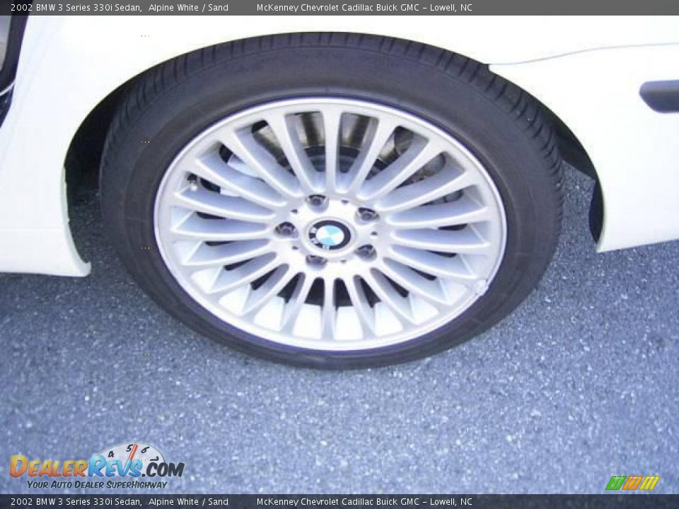 2002 BMW 3 Series 330i Sedan Alpine White / Sand Photo #12