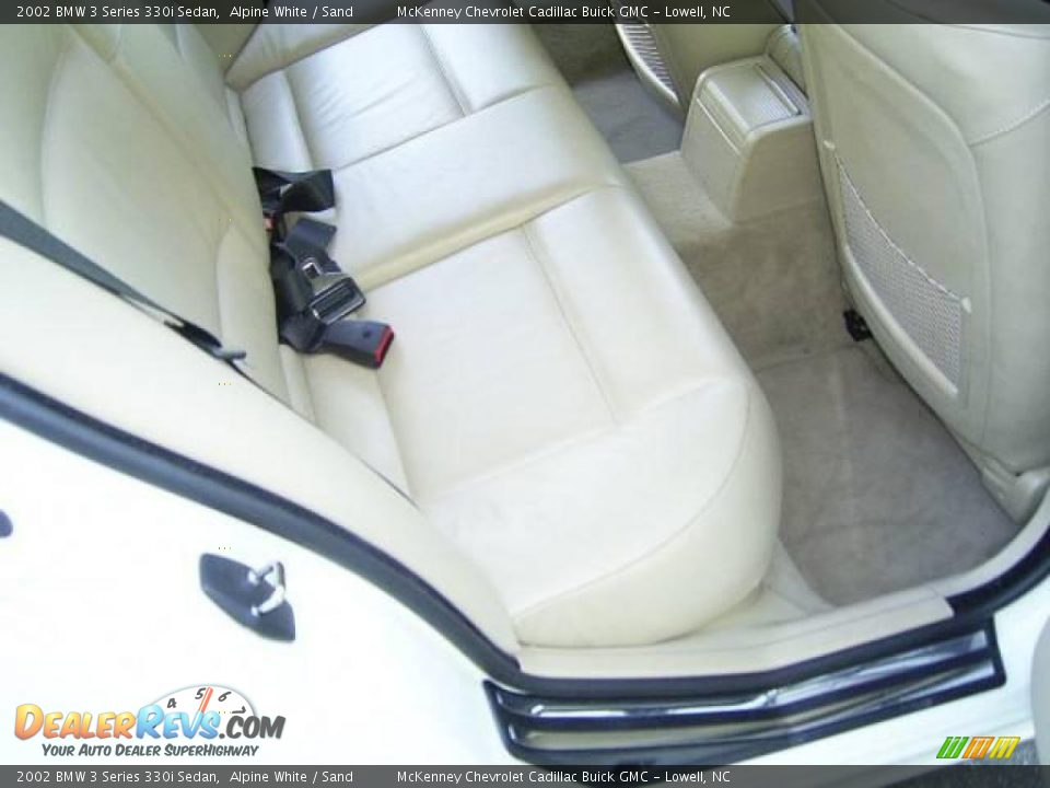 2002 BMW 3 Series 330i Sedan Alpine White / Sand Photo #13