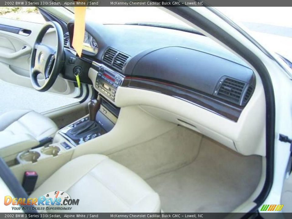 2002 BMW 3 Series 330i Sedan Alpine White / Sand Photo #15
