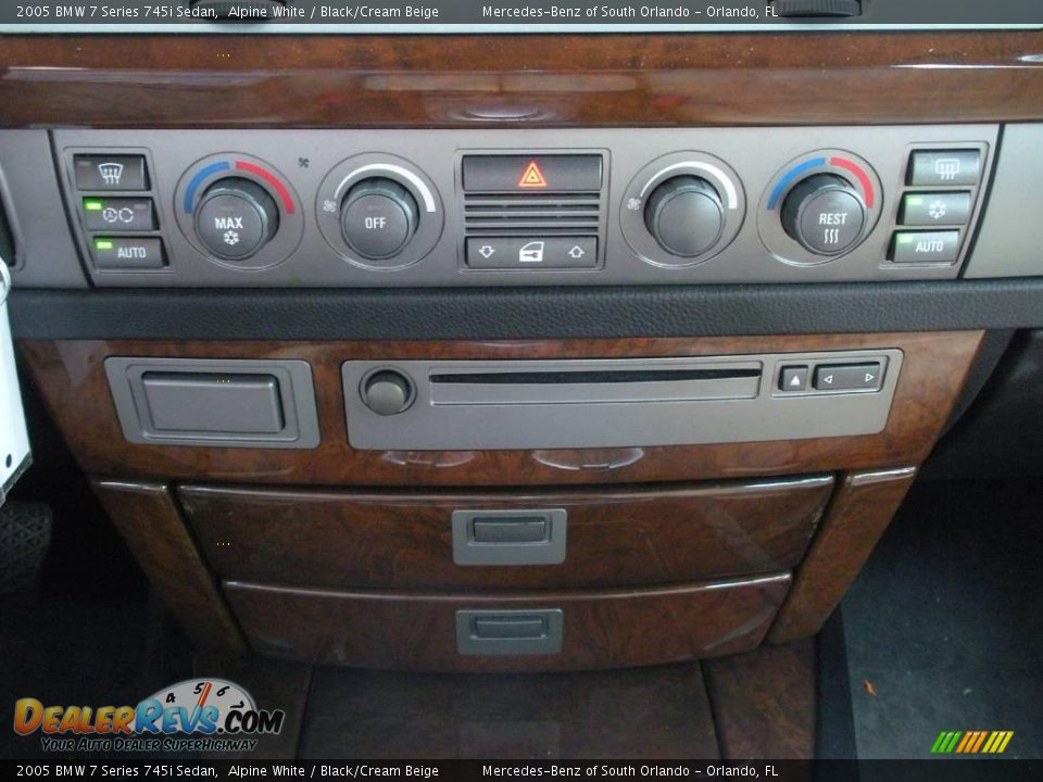 2005 BMW 7 Series 745i Sedan Alpine White / Black/Cream Beige Photo #24