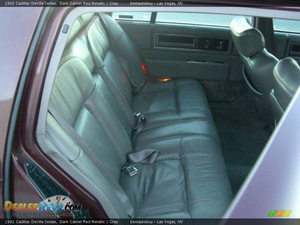 1992 Cadillac DeVille Sedan Dark Garnet Red Metallic / Gray Photo #16