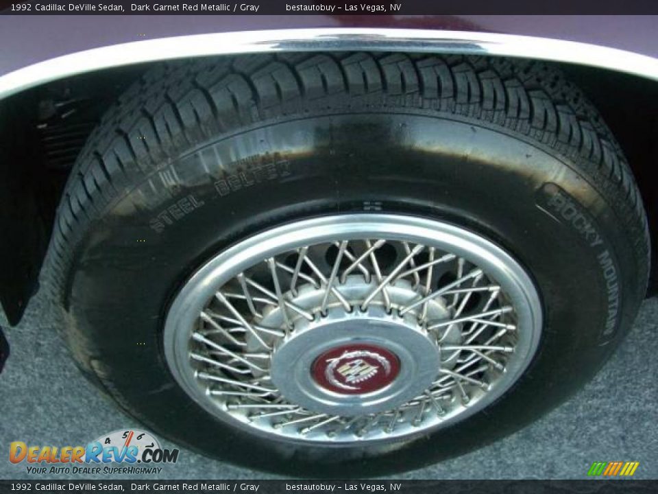 1992 Cadillac DeVille Sedan Dark Garnet Red Metallic / Gray Photo #34