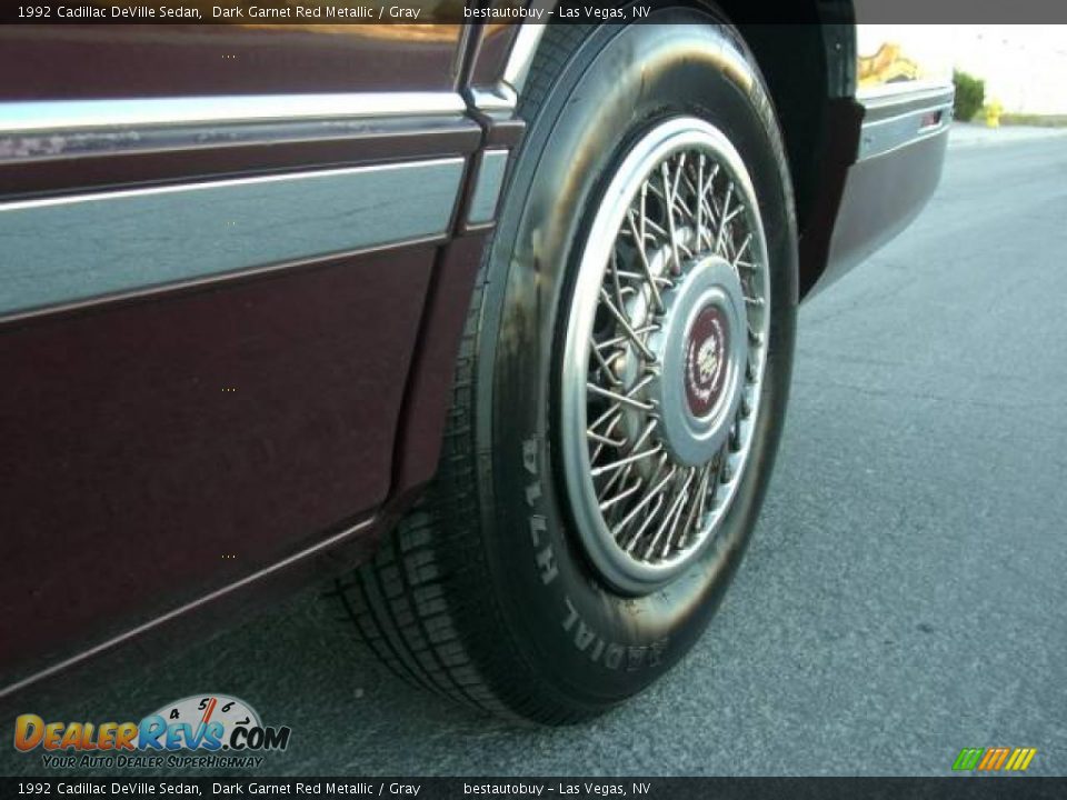 1992 Cadillac DeVille Sedan Dark Garnet Red Metallic / Gray Photo #35