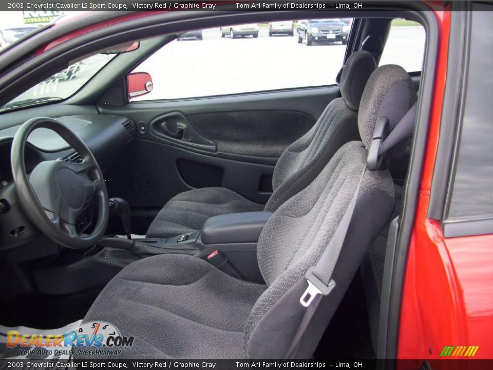 2003 Chevrolet Cavalier LS Sport Coupe Victory Red / Graphite Gray Photo #13