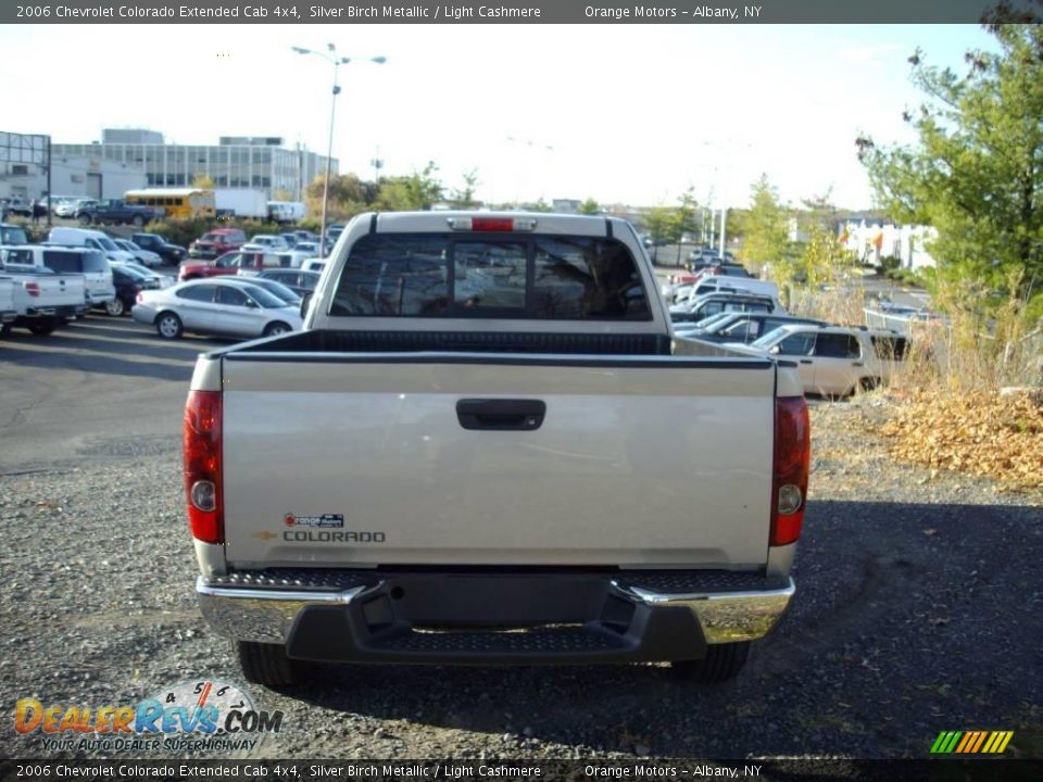 2006 Chevrolet Colorado Extended Cab 4x4 Silver Birch Metallic / Light Cashmere Photo #5