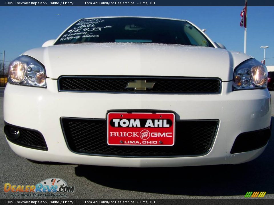 2009 Chevrolet Impala SS White / Ebony Photo #3