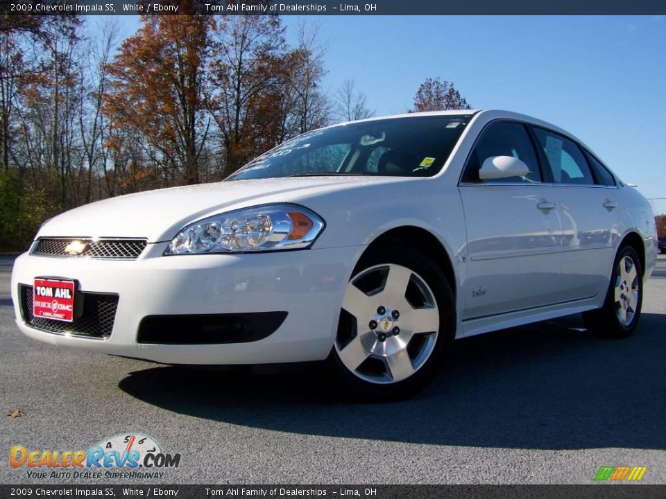 2009 Chevrolet Impala SS White / Ebony Photo #5
