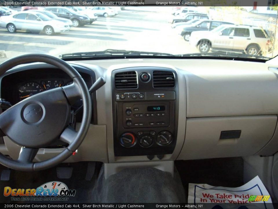 2006 Chevrolet Colorado Extended Cab 4x4 Silver Birch Metallic / Light Cashmere Photo #9