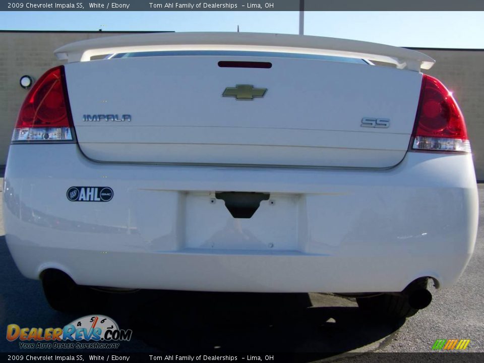 2009 Chevrolet Impala SS White / Ebony Photo #6
