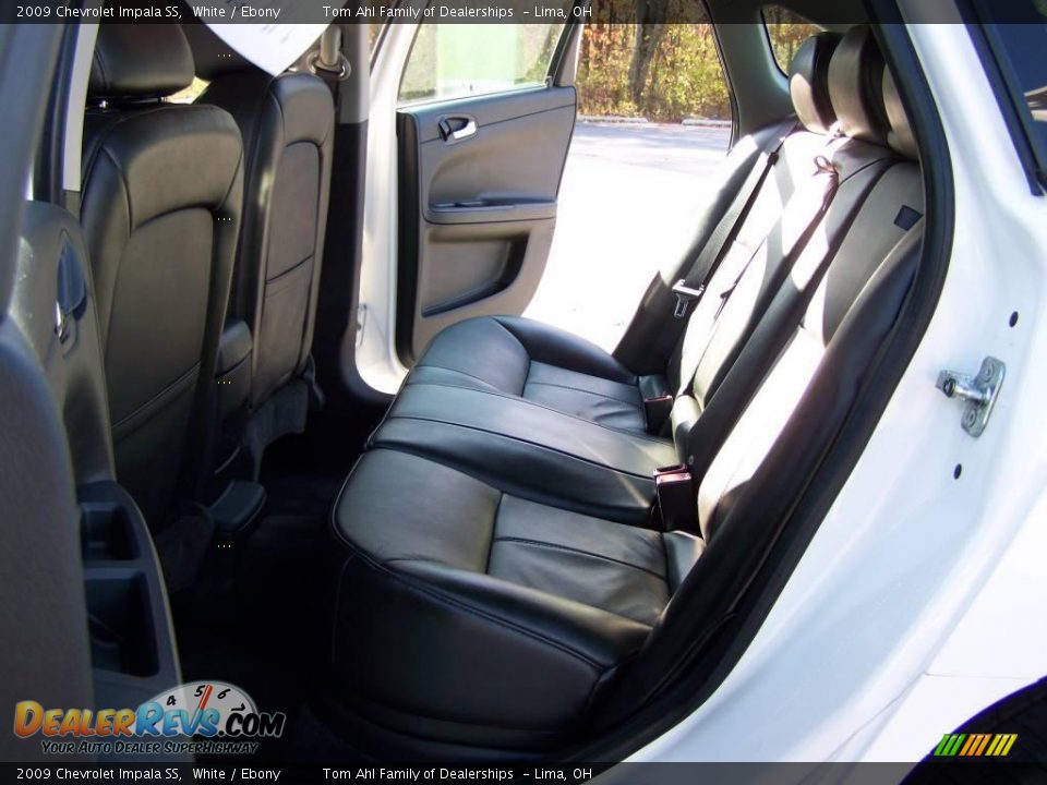 2009 Chevrolet Impala SS White / Ebony Photo #10