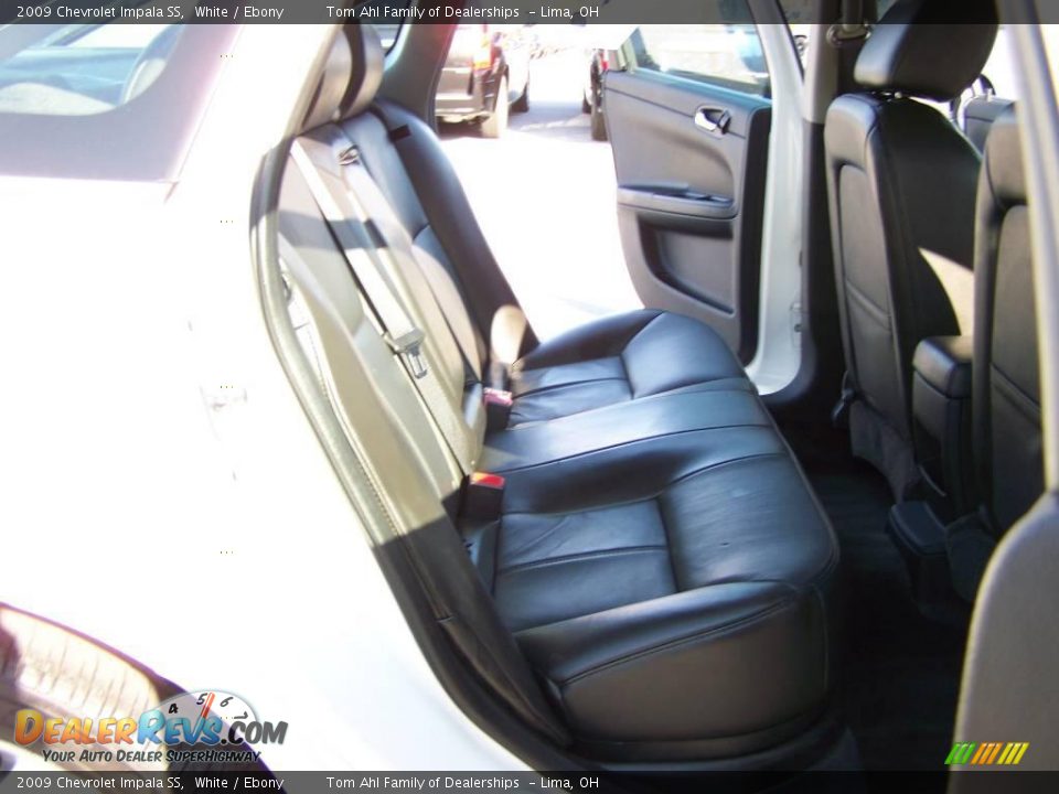 2009 Chevrolet Impala SS White / Ebony Photo #11
