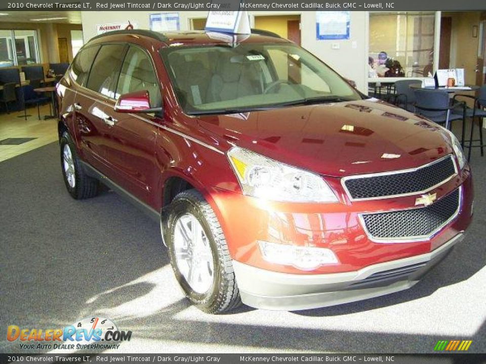 2010 Chevrolet Traverse LT Red Jewel Tintcoat / Dark Gray/Light Gray Photo #5
