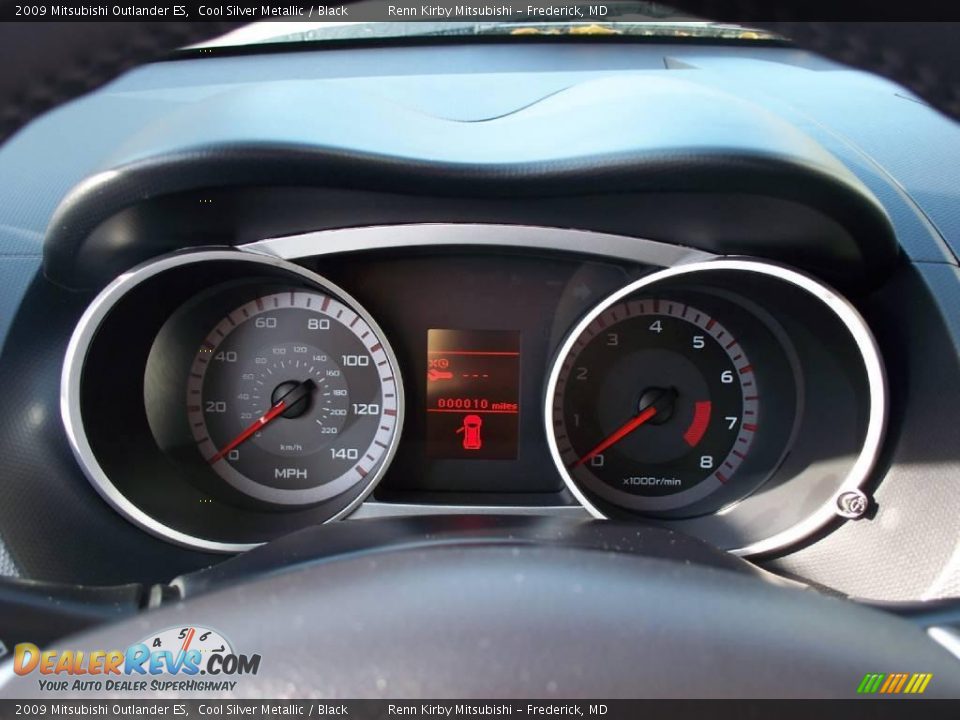 2009 Mitsubishi Outlander ES Cool Silver Metallic / Black Photo #8