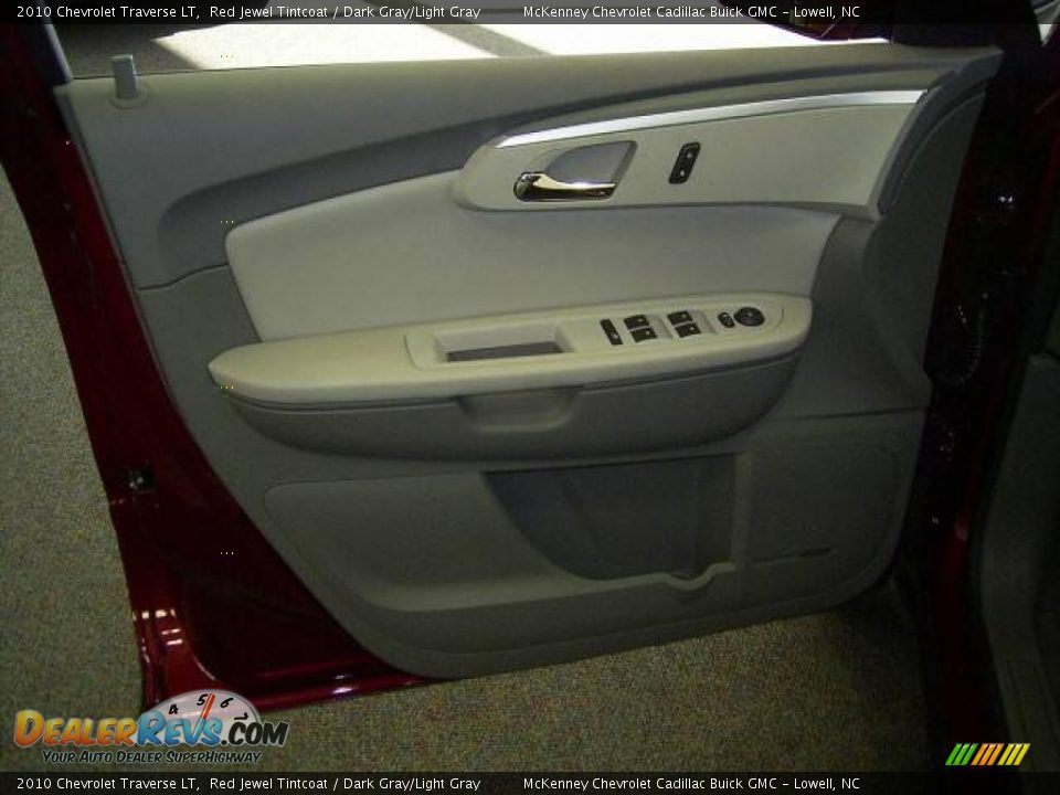 2010 Chevrolet Traverse LT Red Jewel Tintcoat / Dark Gray/Light Gray Photo #6