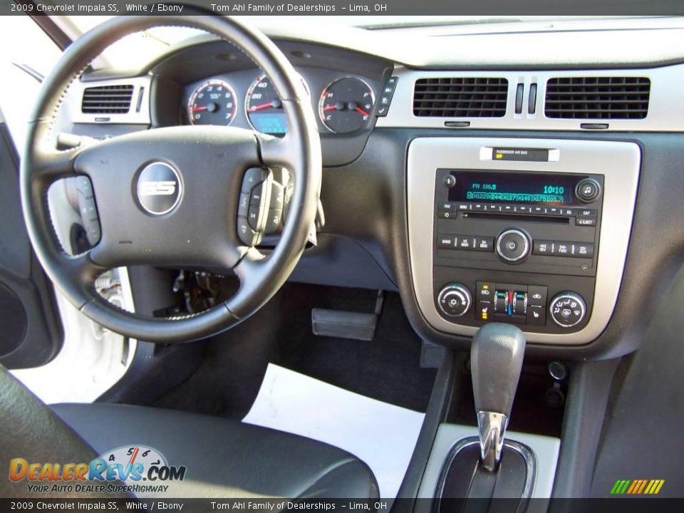 2009 Chevrolet Impala SS White / Ebony Photo #13