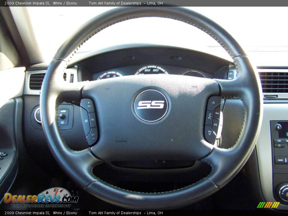 2009 Chevrolet Impala SS White / Ebony Photo #16