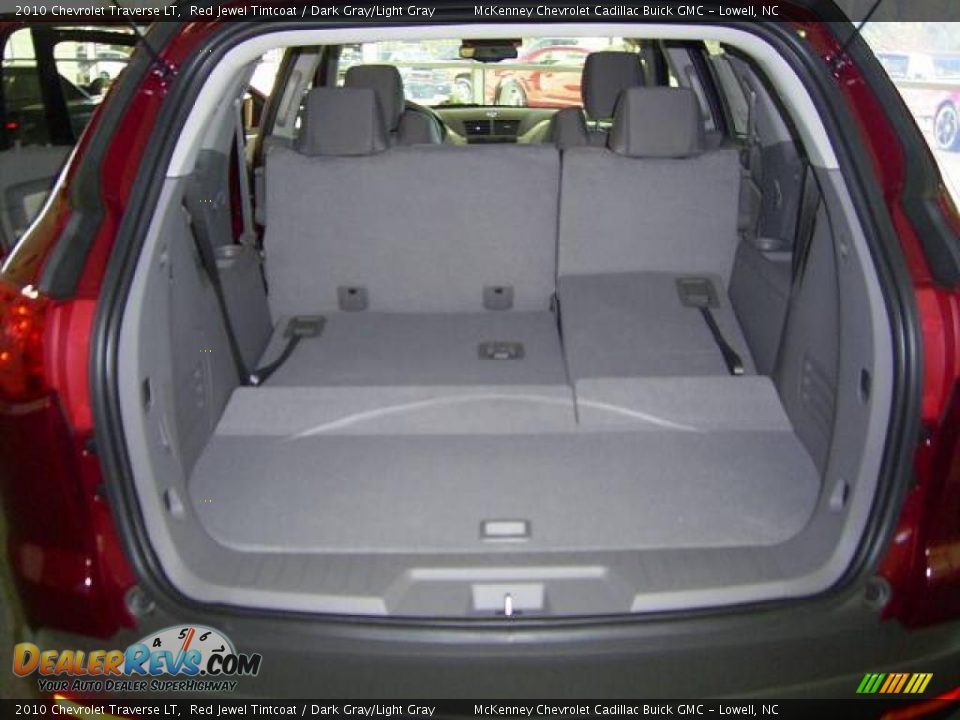 2010 Chevrolet Traverse LT Red Jewel Tintcoat / Dark Gray/Light Gray Photo #11