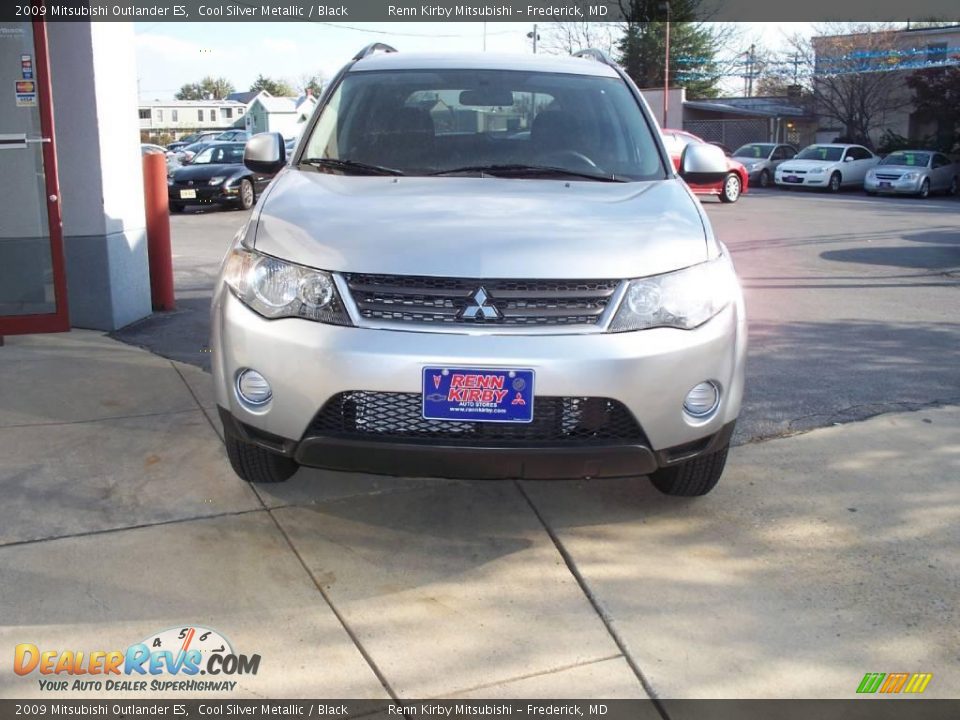 2009 Mitsubishi Outlander ES Cool Silver Metallic / Black Photo #26