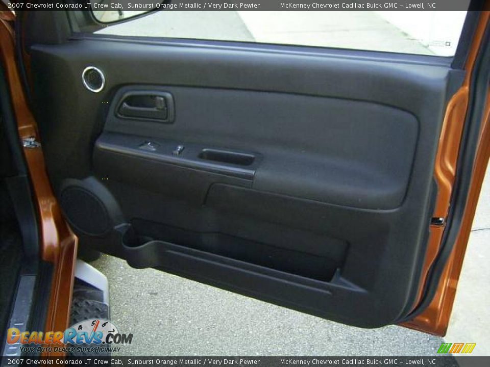 2007 Chevrolet Colorado LT Crew Cab Sunburst Orange Metallic / Very Dark Pewter Photo #16