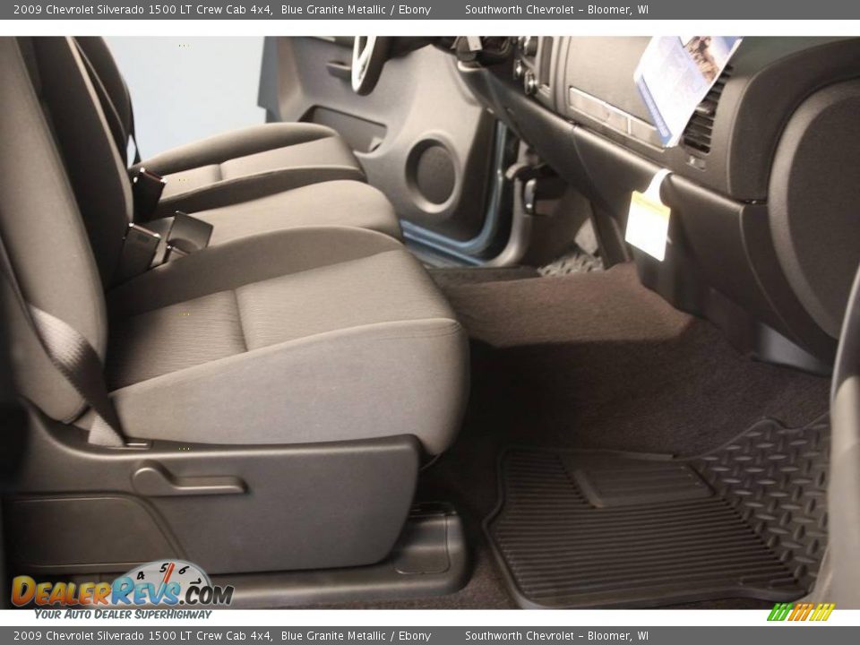 2009 Chevrolet Silverado 1500 LT Crew Cab 4x4 Blue Granite Metallic / Ebony Photo #4